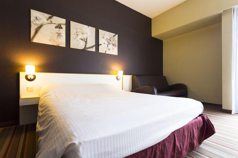 Hampton'S Hotel Namur Wepion Exterior photo