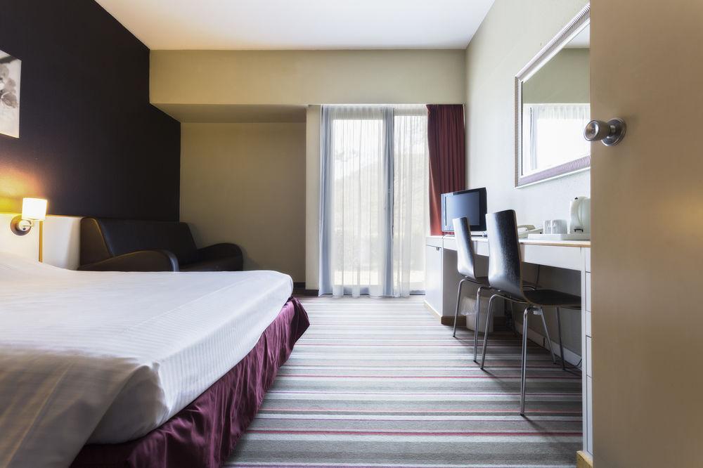 Hampton'S Hotel Namur Wepion Exterior photo