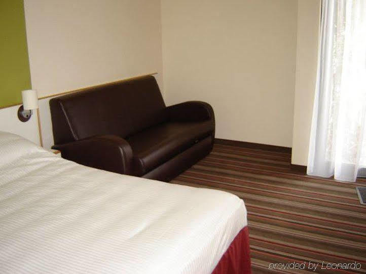 Hampton'S Hotel Namur Wepion Room photo